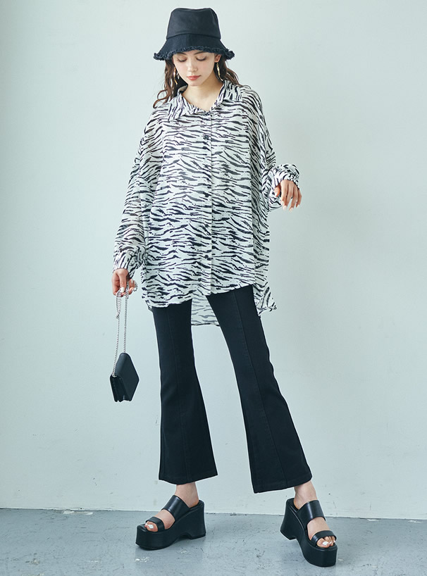 前後2wayインナー付きゼブラ柄シフォンブラウス