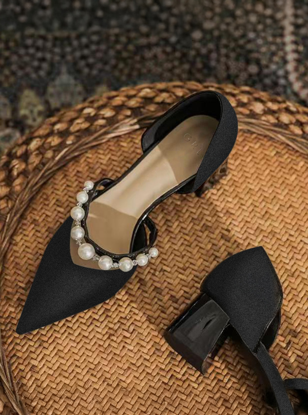 パールストラップパンプス