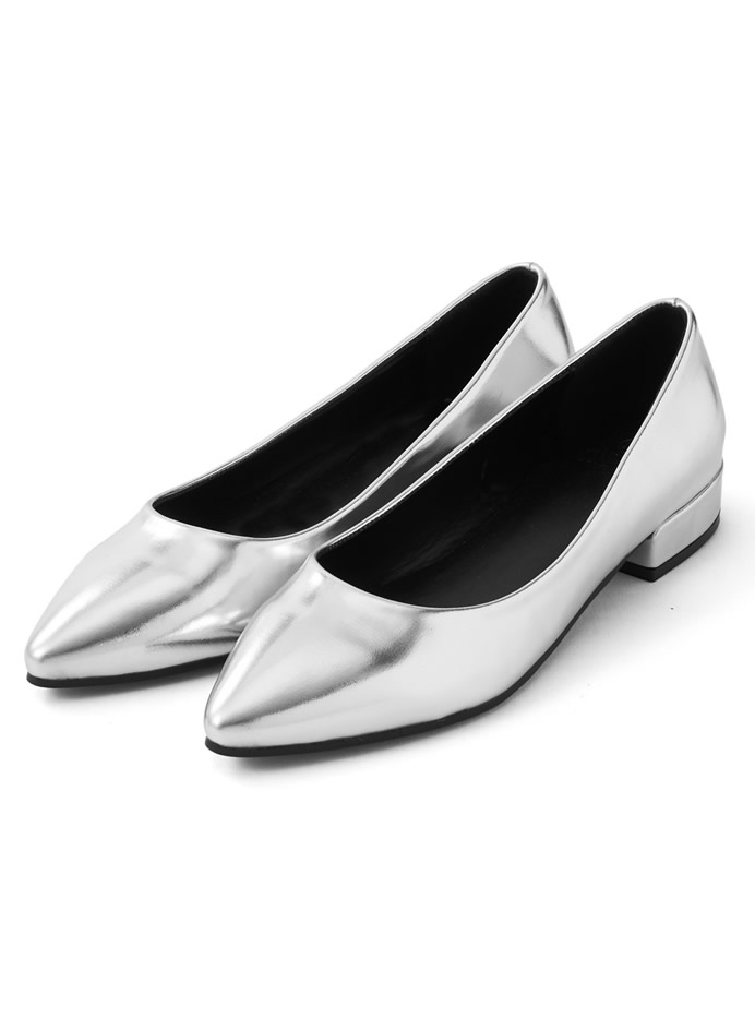 ローヒールパンプス