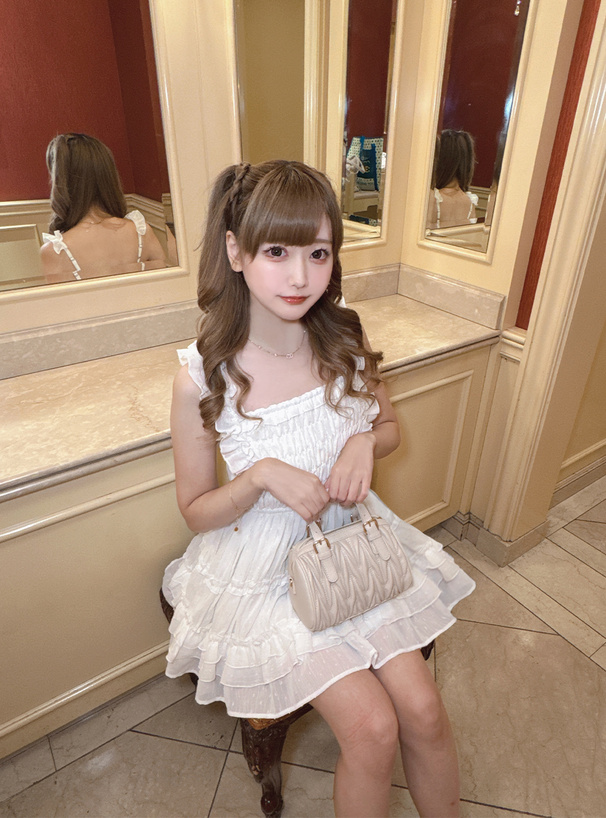 シェリエ、フリルミニワンピース セール】フリルレースギャザーミニワンピース（ワンピース