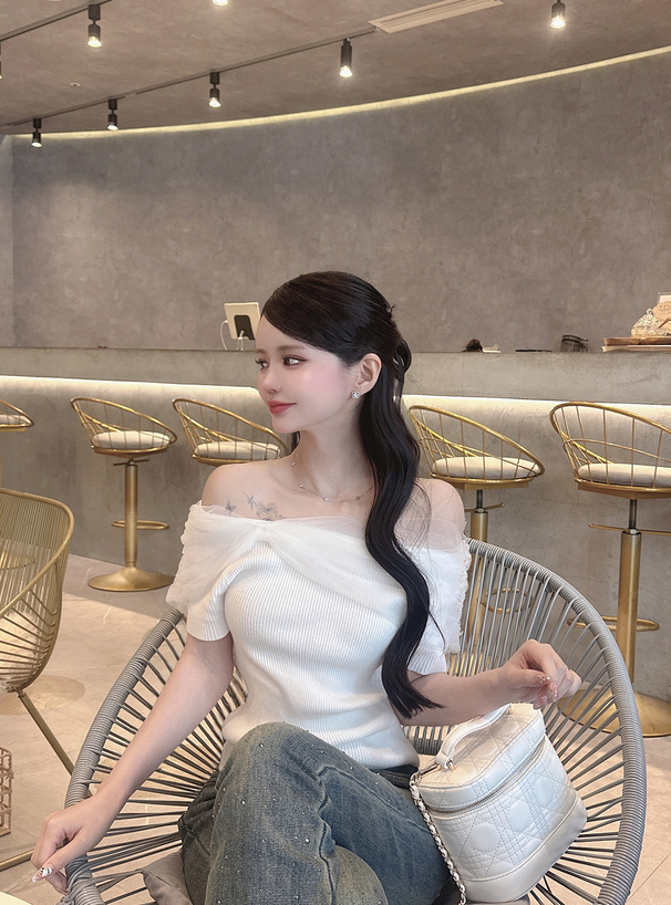 チュールオフショルダーリブトップス