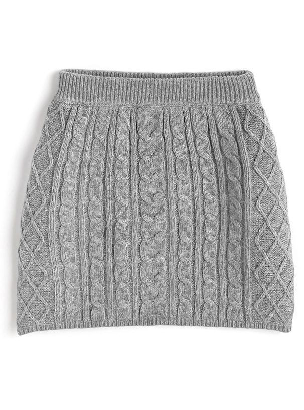 ケーブル編みファーニットパーカー×ミニスカートセットアップ