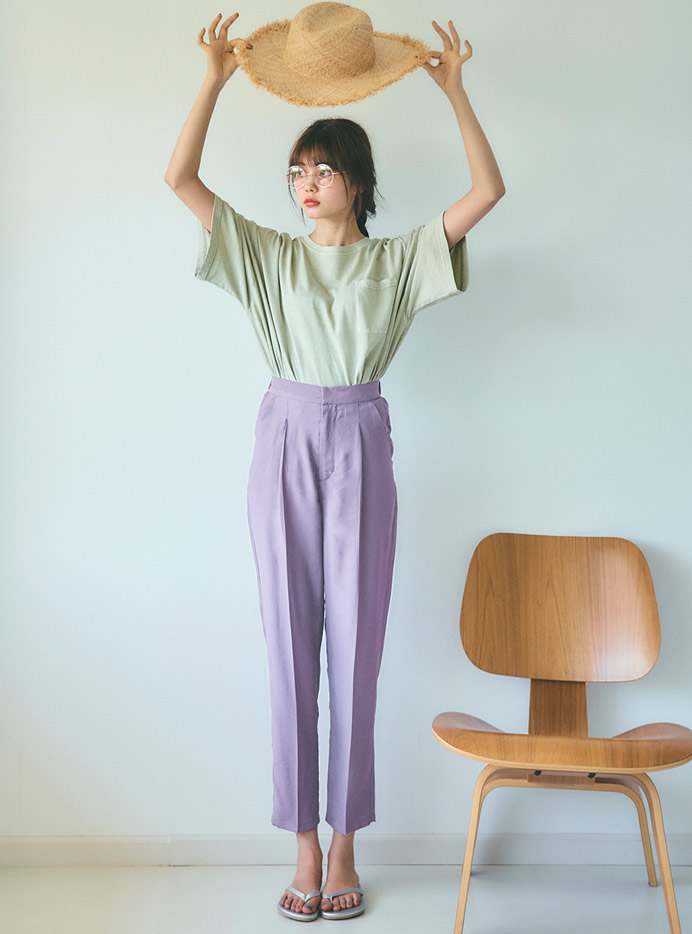 リネンライククロップド丈センタープレステーパードパンツ
