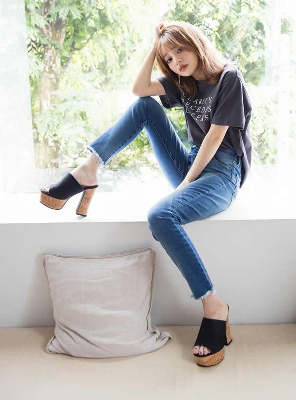 フリンジヘムストレッチデニムパンツ