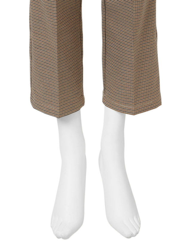 チェック柄センタープレステーパードパンツ