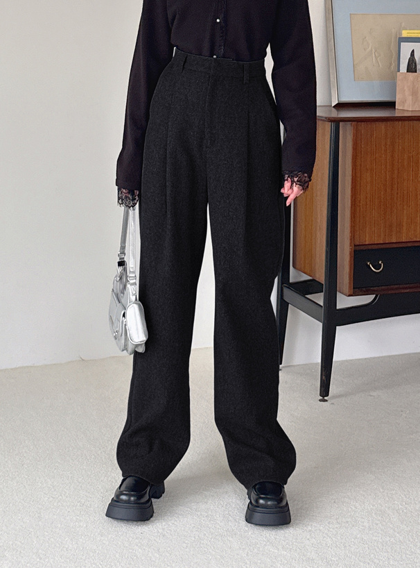 タックワイドパンツ