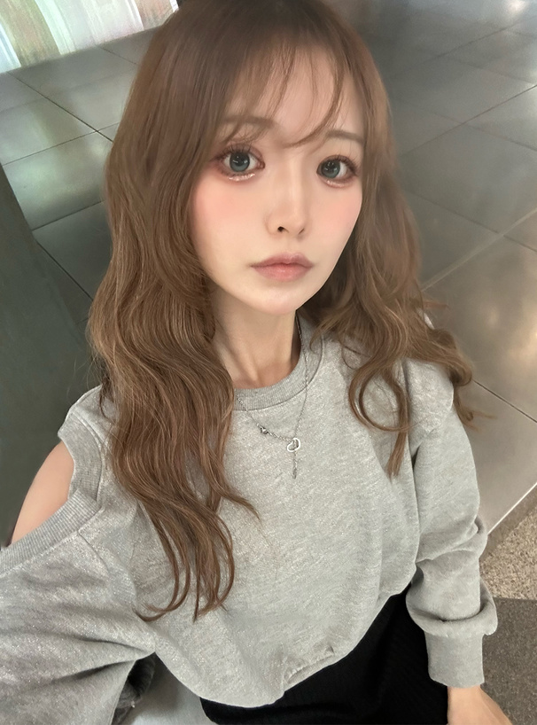 ラメショルダーオープンスウェットトップス