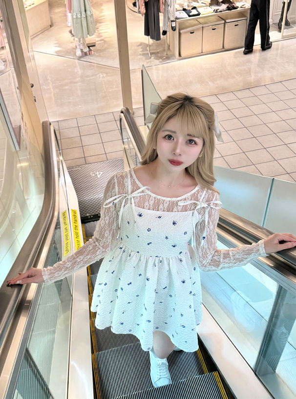 フラワー柄ジャガードペプラムビスチェ