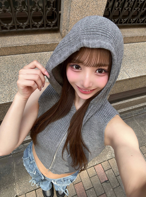 ジップフーディニットトップス