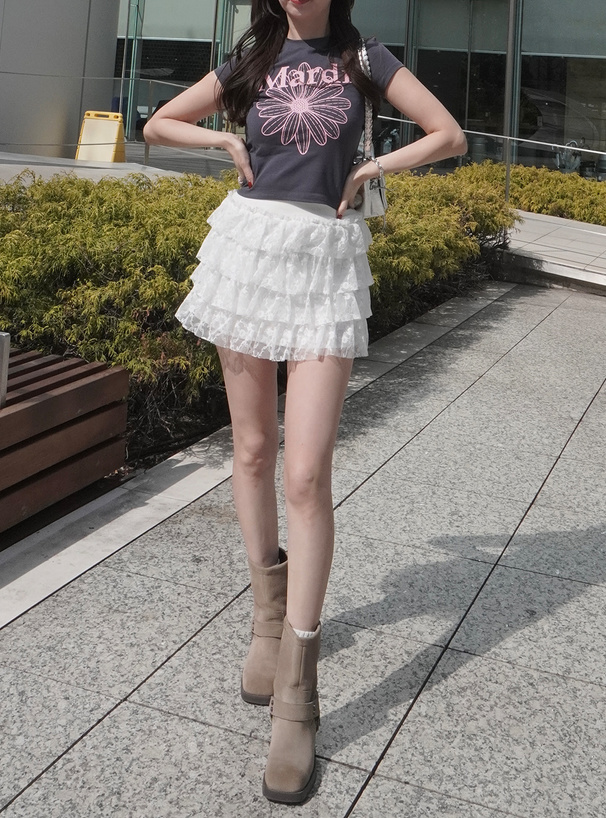 インパン裏地付花柄レースフリルミニスカート