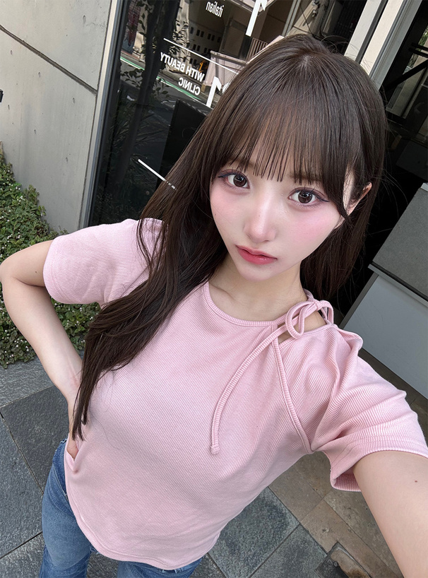 アシンメトリーネックリボントップス