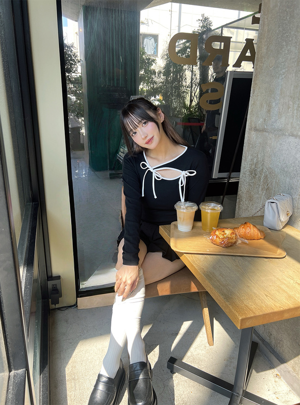 ダブルリボン配色パイピングリブトップス