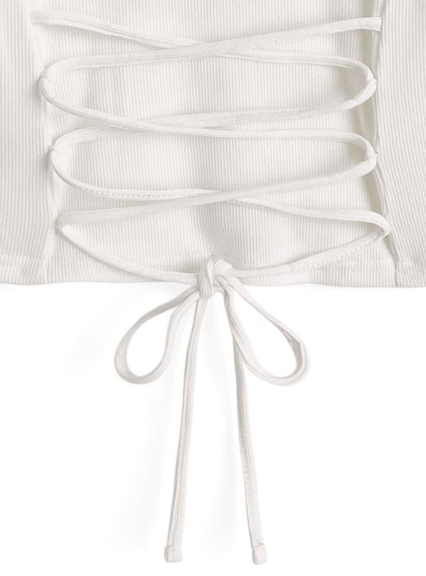 バックレースアップラグラントップス