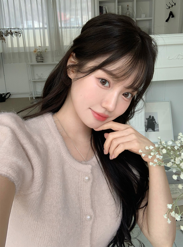 パールボタンショート丈ニットカーディガン