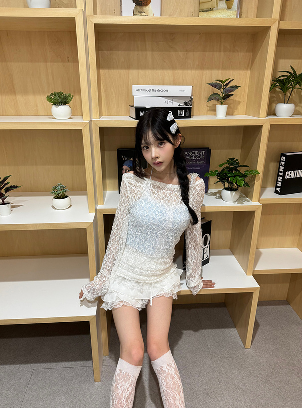 ドレープレーストップス