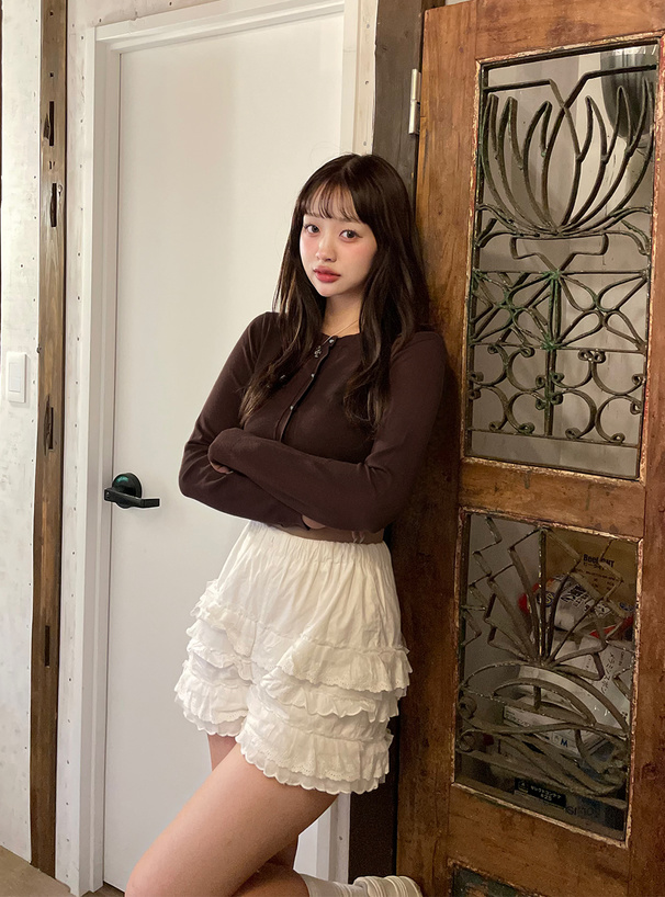 ゴールドボタンニットカーディガン