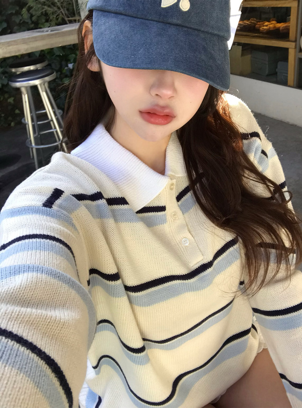 ボーダー柄ポロニットトップス