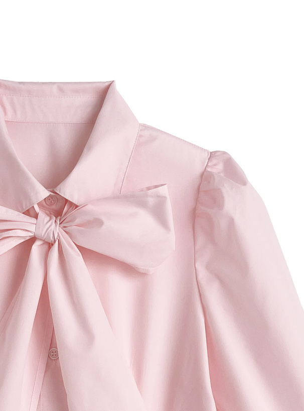 ボウタイ付きブラウス