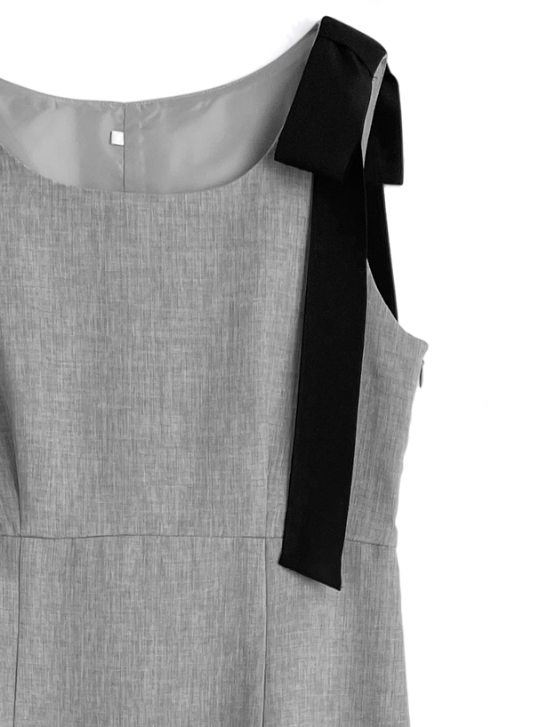 ショルダーリボンノースリーブロングワンピース