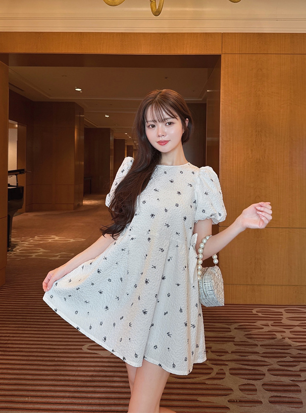 小花柄ジャガードサイドリボンミニワンピース