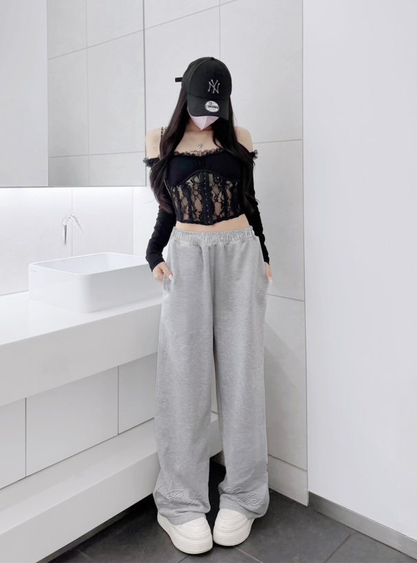 ラインストーンロゴワイドパンツ