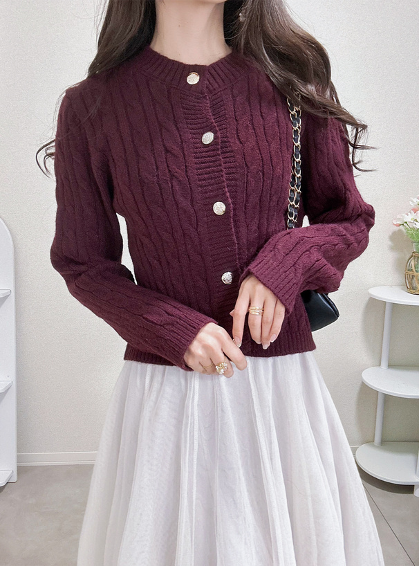 ケーブル編みニットカーディガン