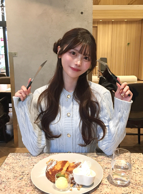 ケーブル編みニットカーディガン