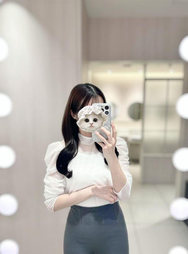 キャミソール付きドット柄バックリボンシアートップス