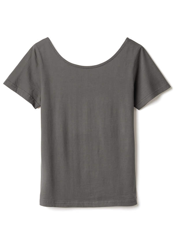 バックオープンTシャツ
