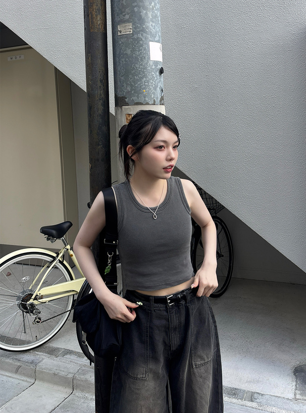 カップ付ピグメントタンクトップ