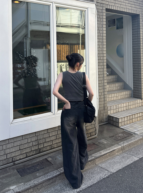 カップ付ピグメントタンクトップ