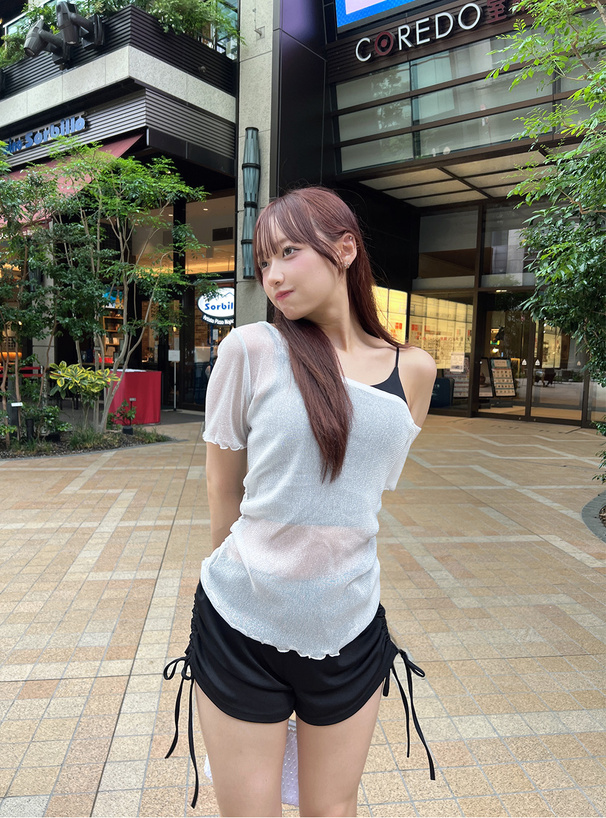 ワンショルダーラメトップス