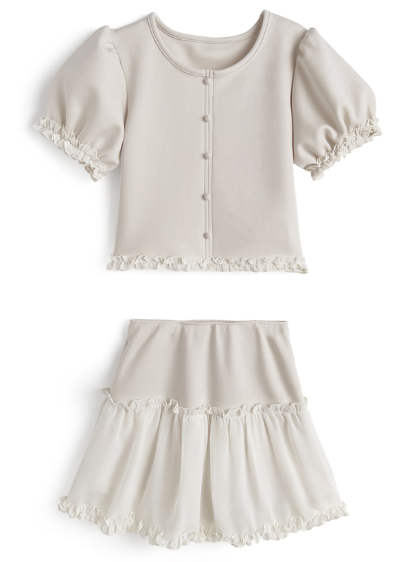 パフスリーブトップス×ミニスカートフリルセットアップ