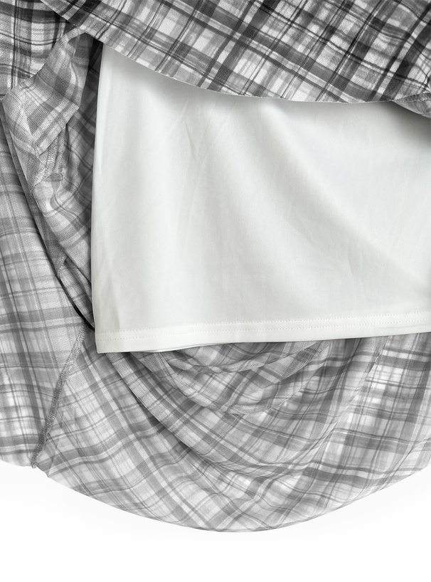 チェック柄イレヘムチュールフリルキャミソールワンピース