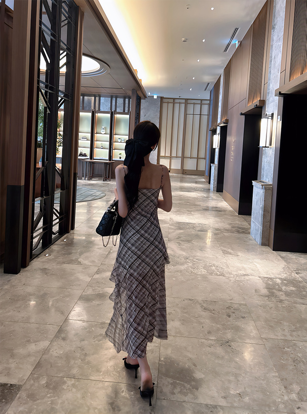 チェック柄イレヘムチュールフリルキャミソールワンピース