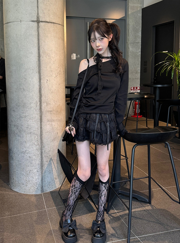 レースリボンギャザーワンショルダートップス