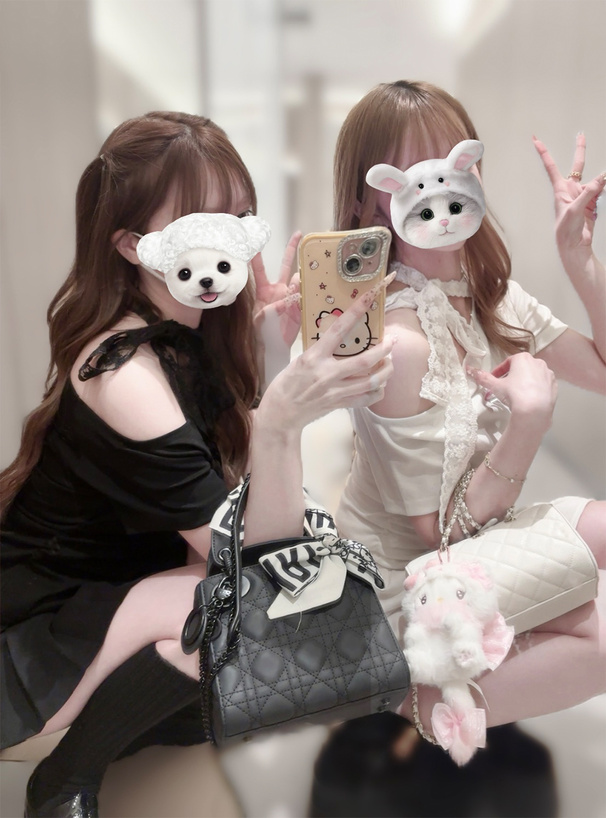 レースリボンギャザーワンショルダートップス