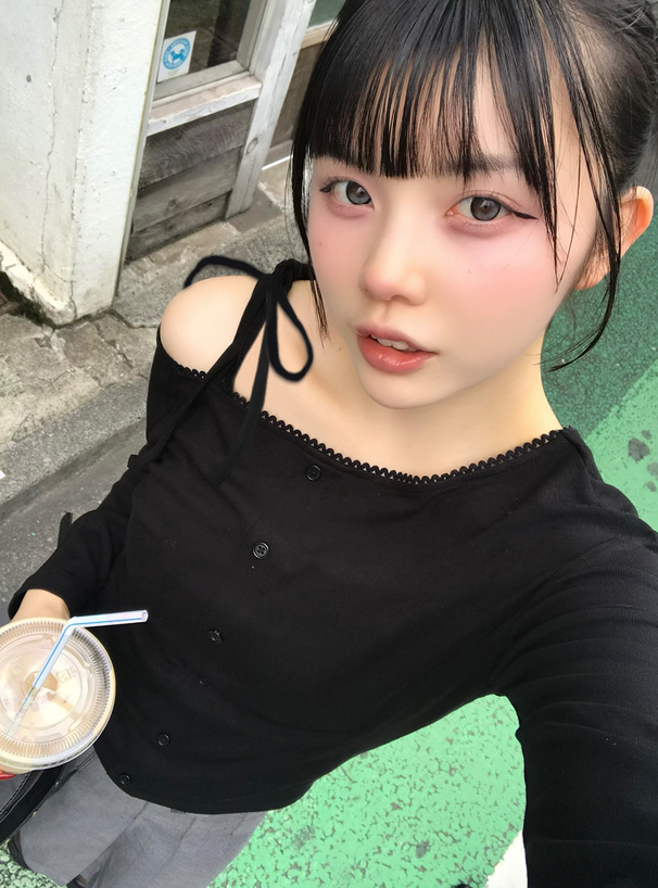 ワンショルダーリボントップス