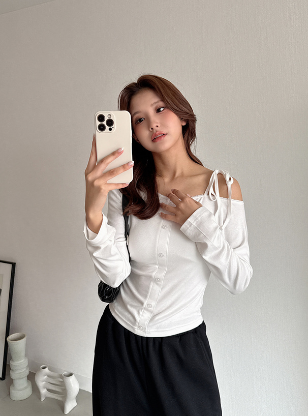 ワンショルダーリボントップス