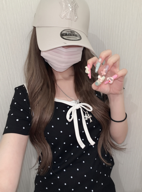 ドット柄配色リボントップス