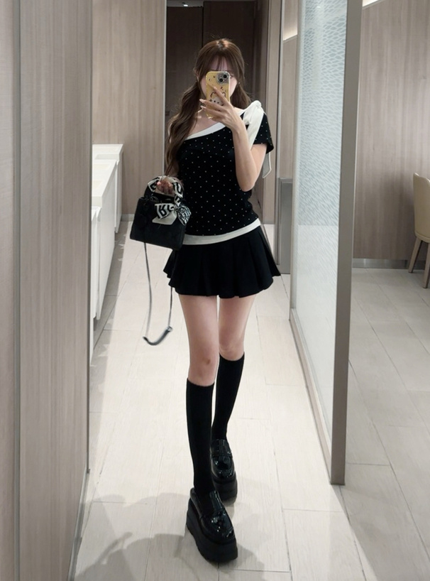 ドット柄レイヤード風ワンショルダーリボントップス