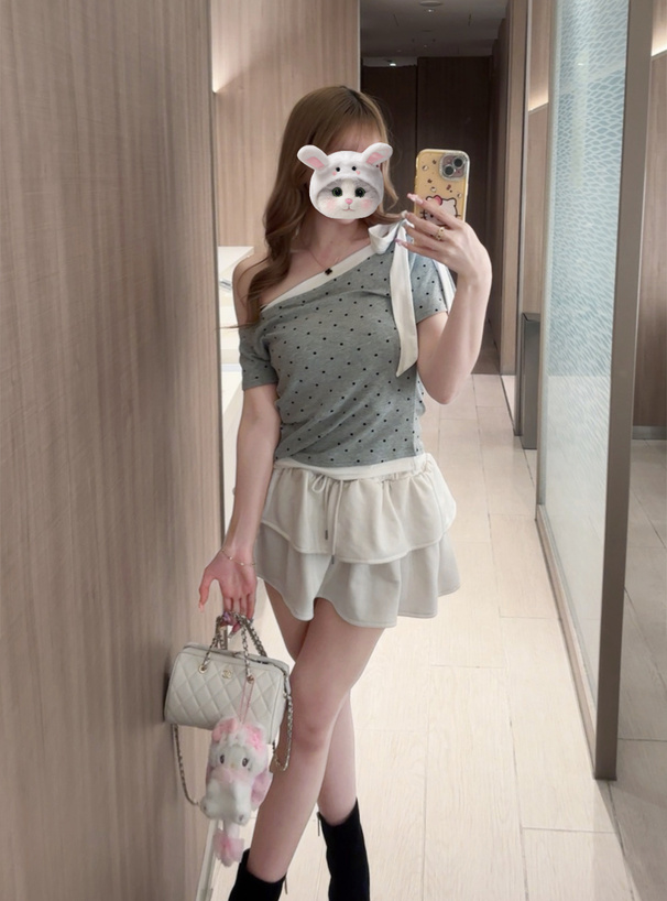 ドット柄レイヤード風ワンショルダーリボントップス