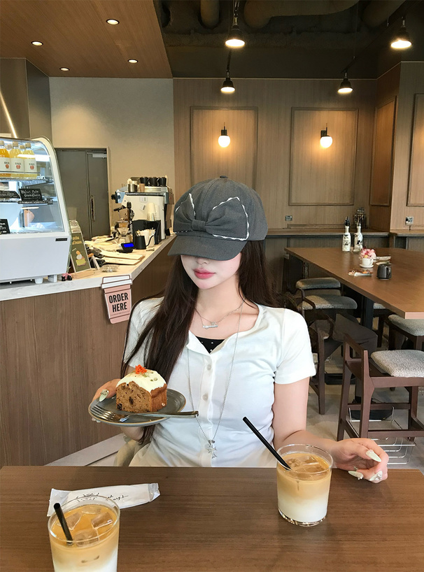 ドット柄レイヤード風サイドギャザートップス