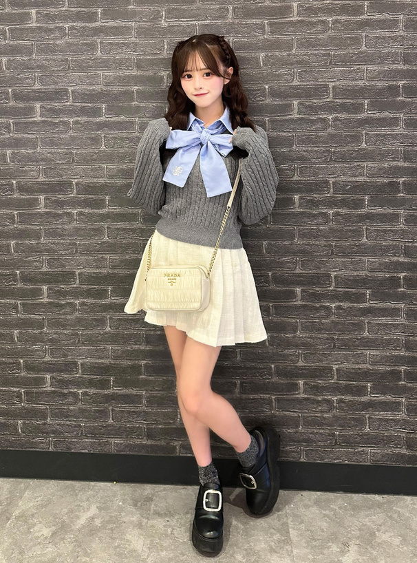 リボン付き2Wayレイヤード風ケーブルニットトップス