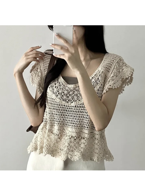 透かし編みクロシェニットトップス