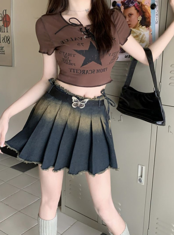 レースアップロゴプリントTシャツ
