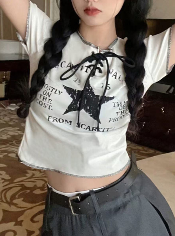 レースアップロゴプリントTシャツ