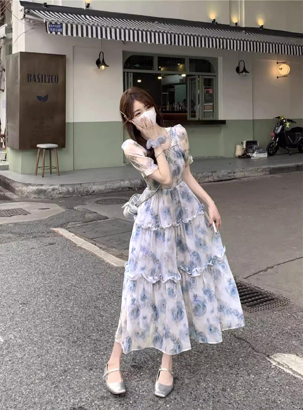 フラワーニュアンスフレアワンピース