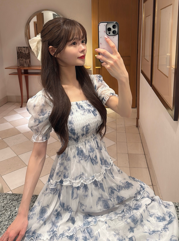 フラワーニュアンスフレアワンピース