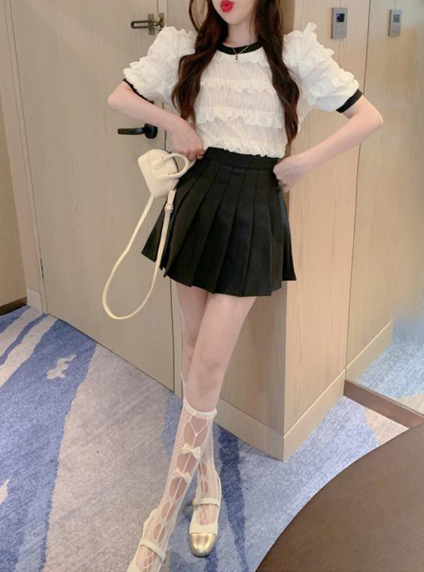 フリルティアード配色リブトップス